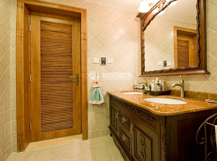 雅居樂花園146㎡衛(wèi)生間裝修效果圖