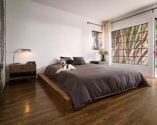 臥室地臺(tái)床